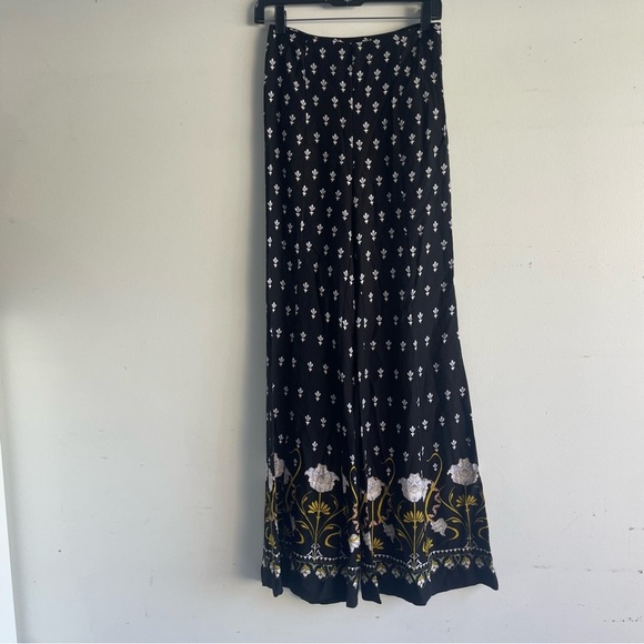 By Anthropologie floral wide leg pants black 22638 - Picture 3 of 13